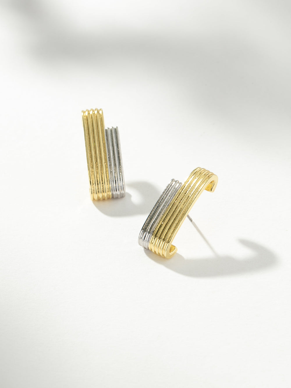 Mixed Metal Ribbed Ear Climber