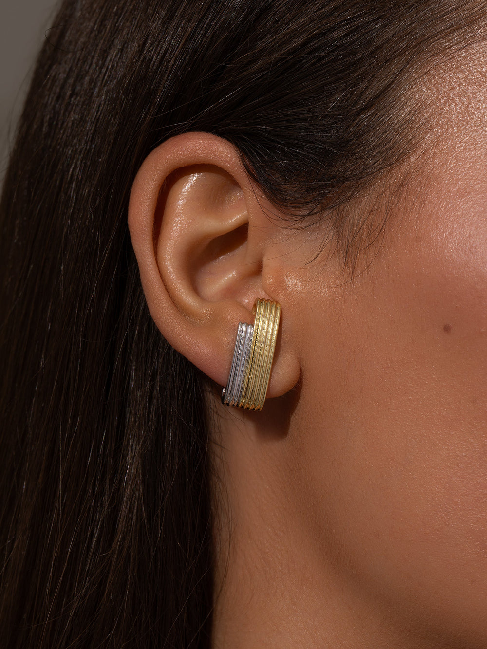 Mixed Metal Ribbed Ear Climber