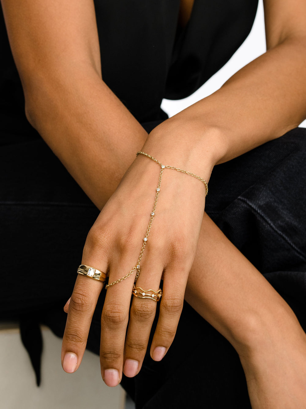 Vivoli Hand Chain